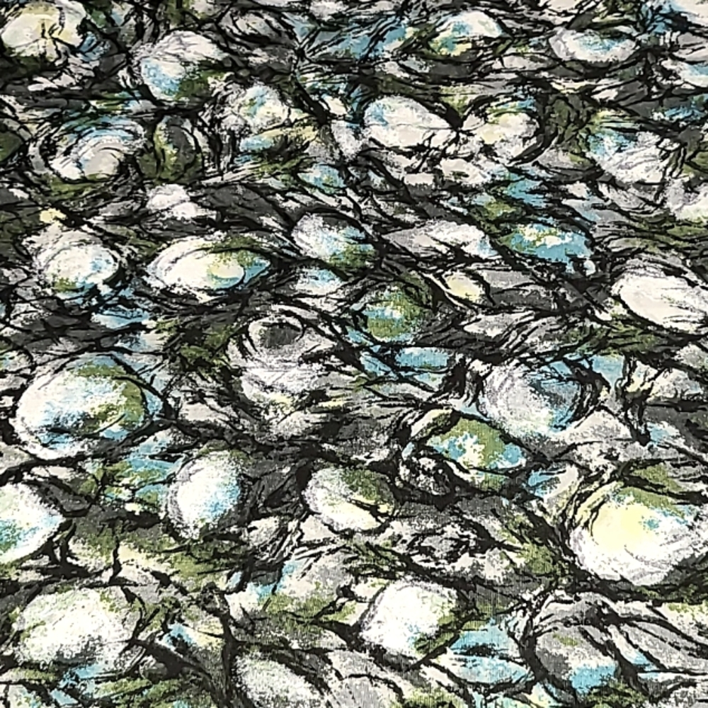 WOW Abstract Crafting Quilting Sewing Beautiful Blended Fabric 1.88 Yards